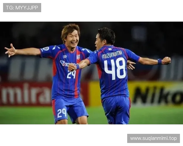 天皇杯半场：气田亮真双响杰巴里破门山形山神2-1大阪钢巴